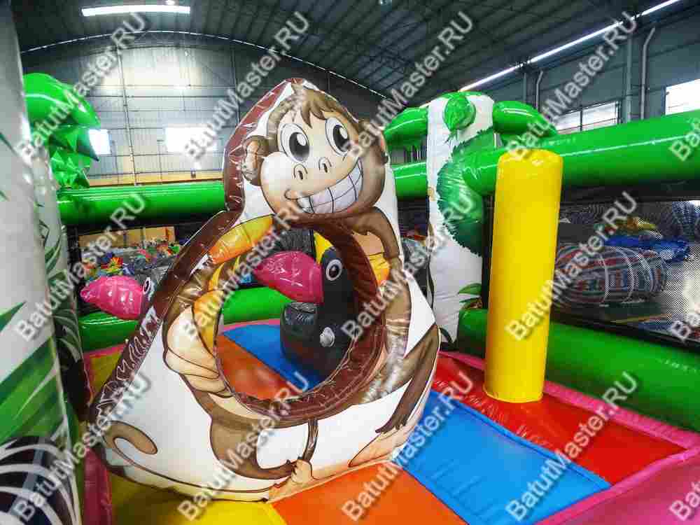 Коммерческий надувной батут "Национальный парк" 4*3*3 м