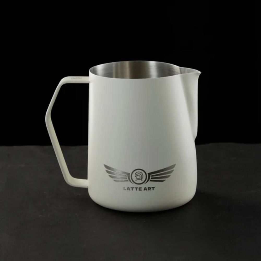 Питчер молочник 600 мл h11 см RACER PITCHER LATTE ART белый матовый нерж. ZeroHero