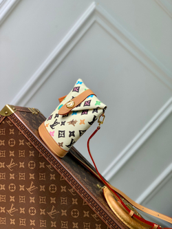 Louis Vuitton Envelope Pouch