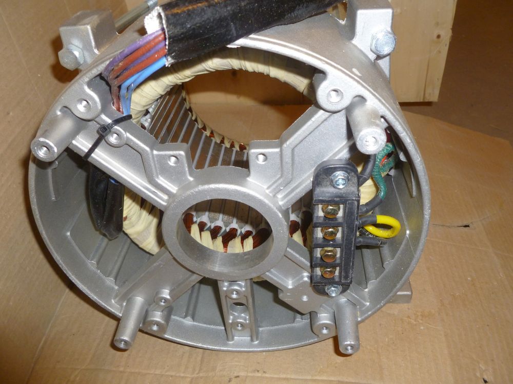 Генератор трехфазный синхронный (открытое исполнение) SDG 10 000 (380V)