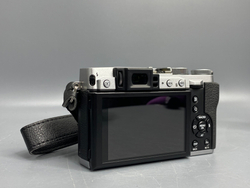 Fujifilm X30