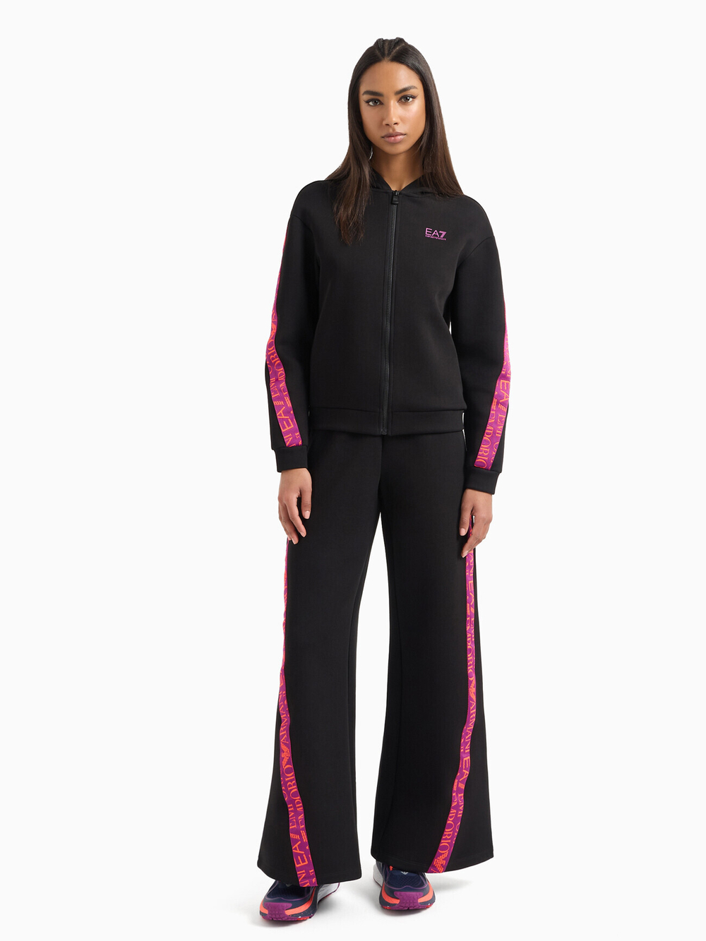 Костюм женский Tracksuit EA7