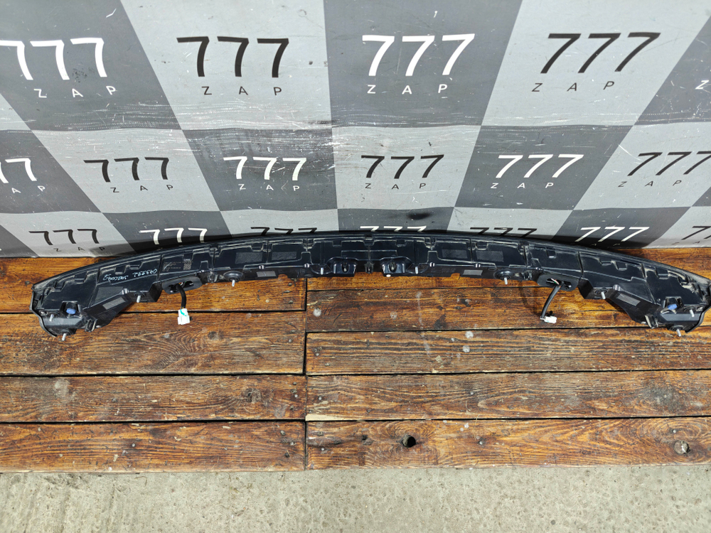 Фонарь задний центральный Jaecoo J8 24-нв Целый Оригинал 605001088AA