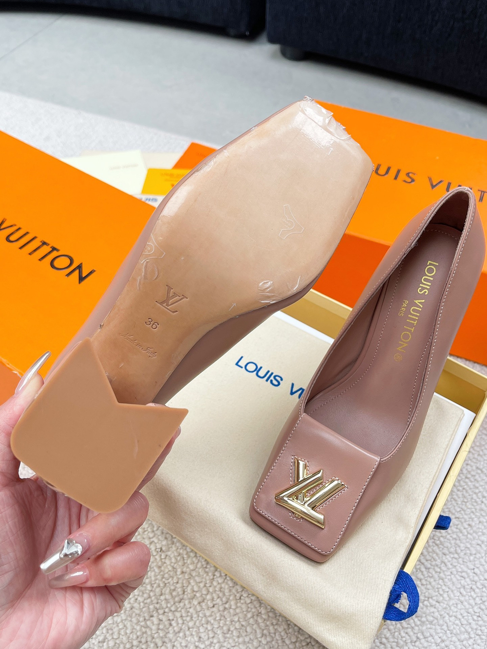Louis Vuitton Shake Pump