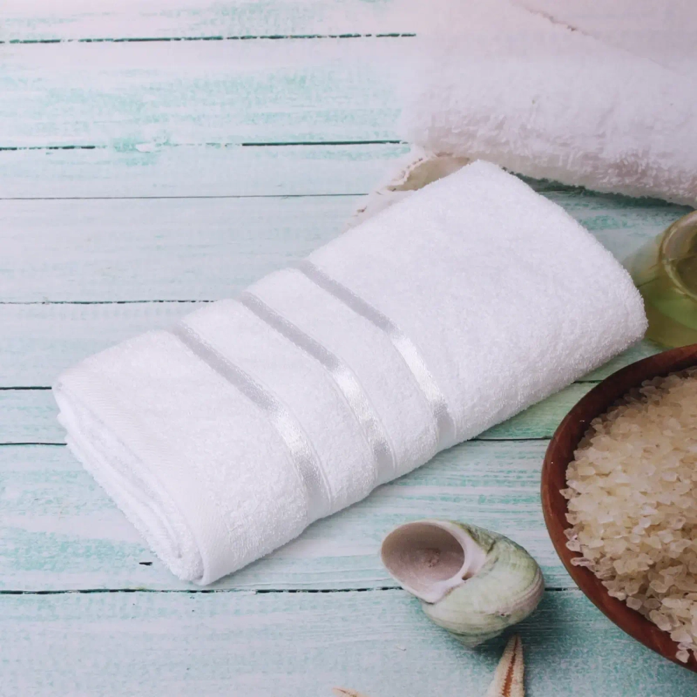 Полотенце махровое 100*150см «LUNA» цвет белый 01000 плотность 360гр/м2 с петелькой-подвесом