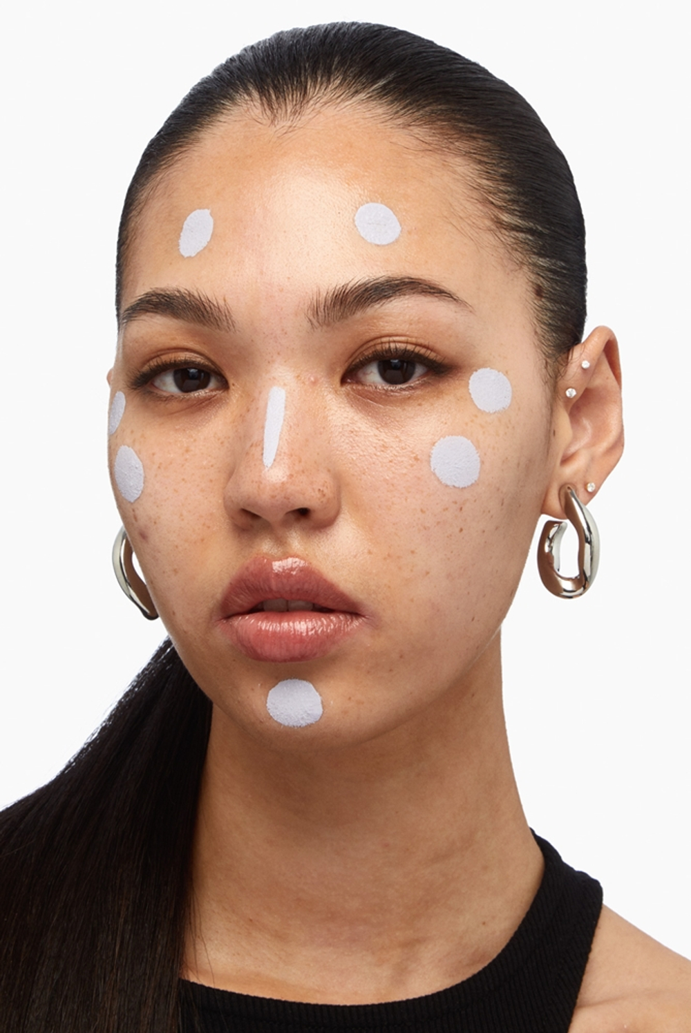 MAYBELLINE NEW YORK Instant Anti Age Eraser - Корректор в жидкой текстуре с аппликатором в виде губки оттенок Purple, 6 ml