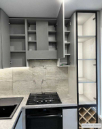 Кухонный гарнитур с винным шкафом