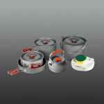 Набор посуды, 3 кастрюли, 1 сковородка, 1 чайник, (6-7 персон) BRS-157