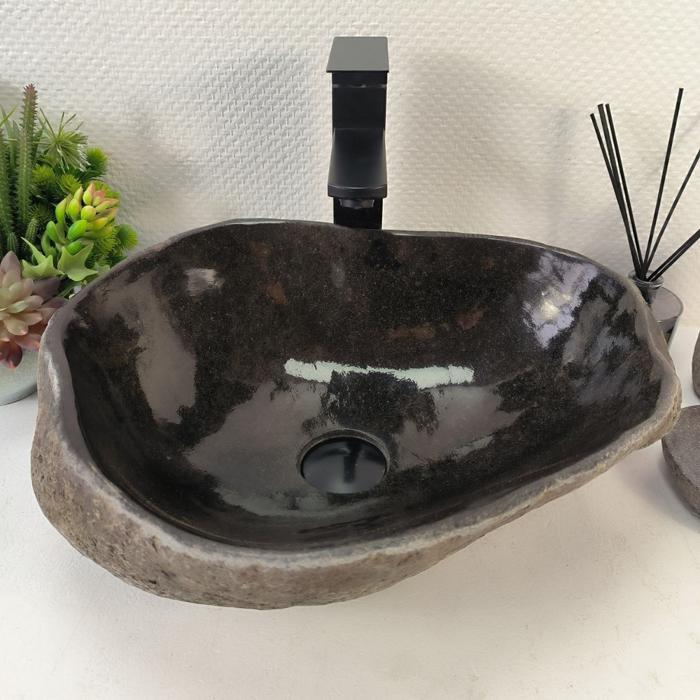 Раковина из речного камня RS-65216 44*36*15 0861