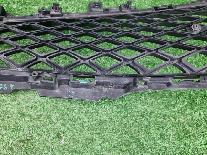 Решетка переднего бампера Genesis G80 (2020-2024)