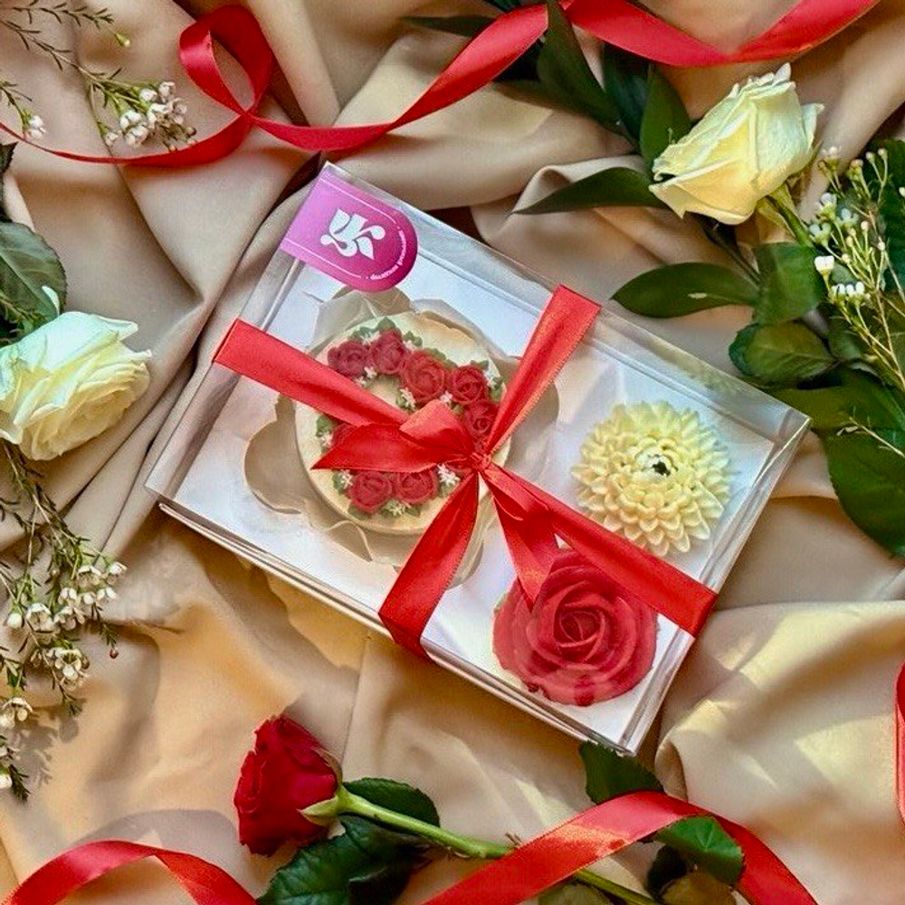 Бенто чизкейк "Сердце розы"