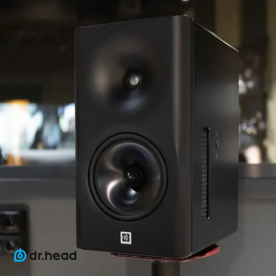 Dutch & Dutch 8c Studio Speaker Black