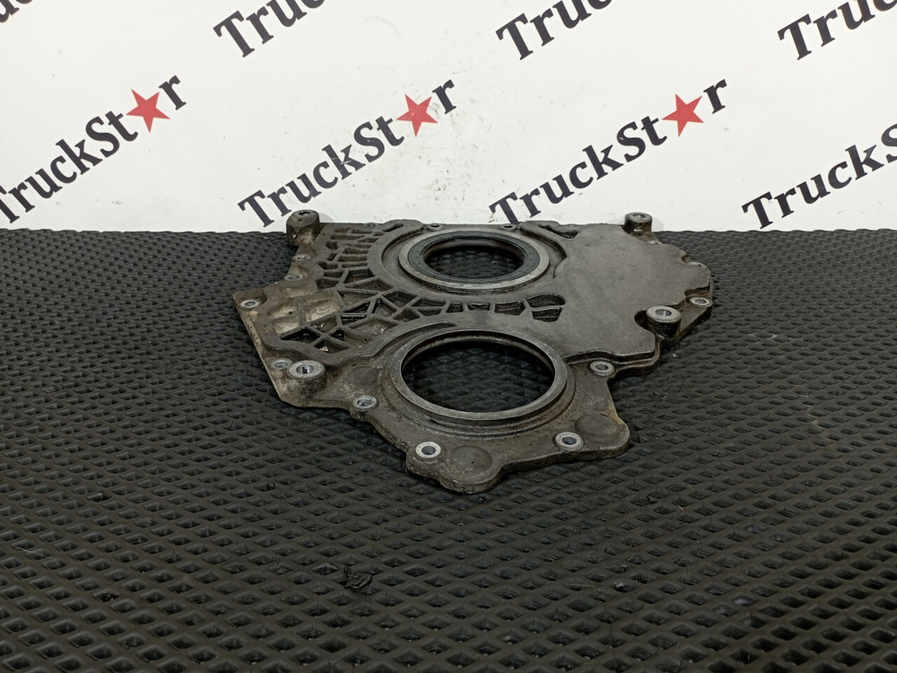 Крышка плиты двигателя