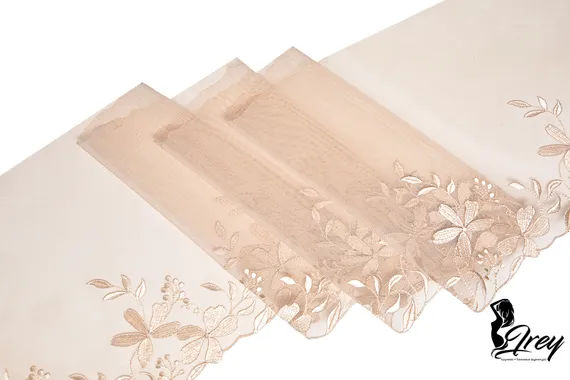 05-113 ОПТ Вышивка на неэл. сетке 22 см, телесный 126 (правая)