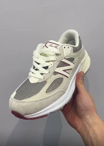 Бежевые кроссовки Loro Piana New Balance 990v6 унисекс