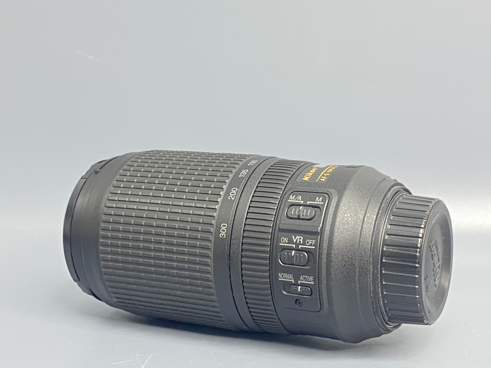 Nikon 70-300mm ED-IF AF-S VR Как новый