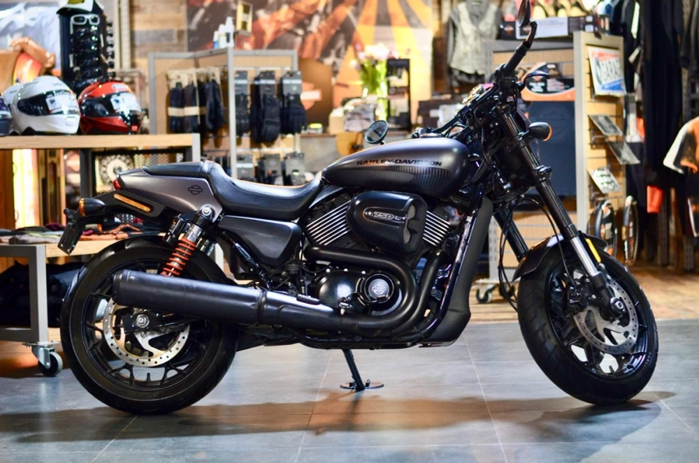 Harley-Davidson Street Rod, 2017 grey