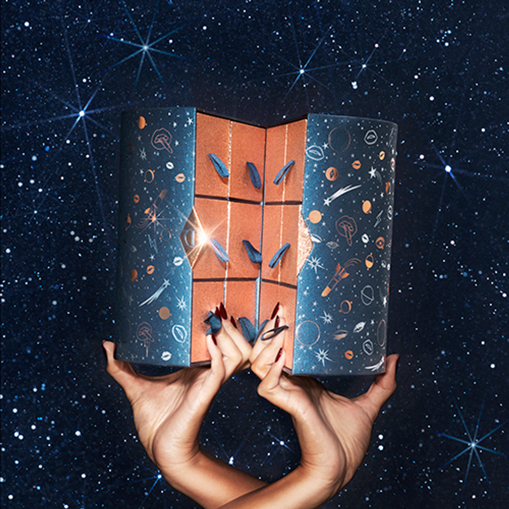 CHARLOTTE TILBURY GLITTERING GALAXY OF MAKEUP MAGIC ADVENT CALENDAR 2019
