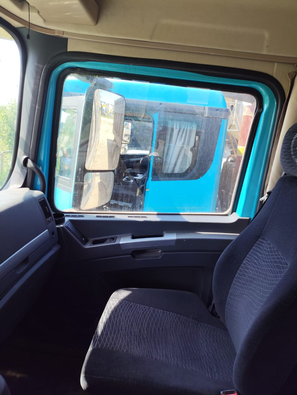 Shacman (Shaanxi) SX* 8x4 Самосвал SX33186V366 (Дизельный, 11,6 л, 423 л.с., МТ)