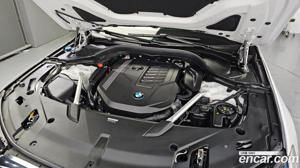 BMW 6 Series GT (G32) 630i xDrive M Sports (08.2023)