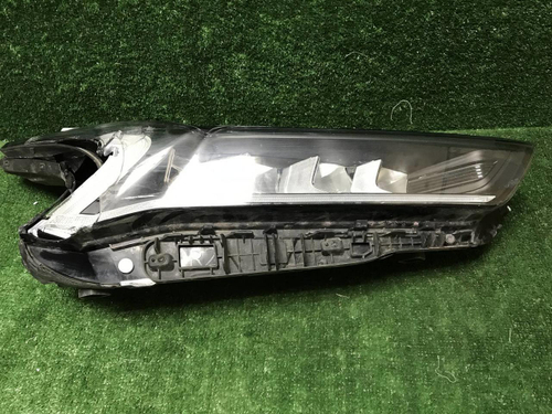 Битая Фара правая Kia K5 (2019-2023) LED