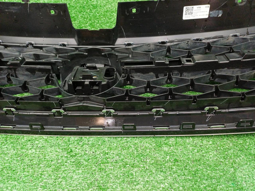 Решетка радиатора VW Taos (2020-н.в.)