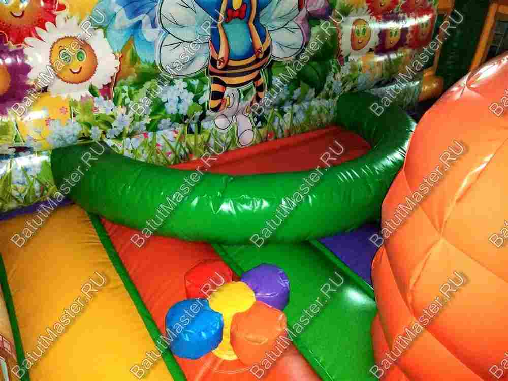 Надувной батут "Пчёлки", 5*5*2,5 м
