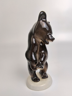 Фарфоровая статуэтка  "Медвежонок бурый стоящий" ЛФЗ