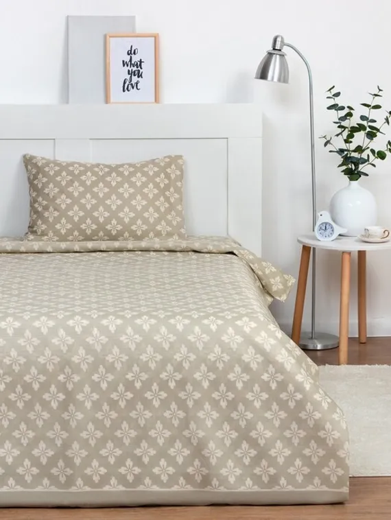 Постельное бельё 1,5сп Экономь и Я «Цветок удачи» 143х215см, 145х214см, 50х70см-1 шт, 60 г/м2, микрофибра