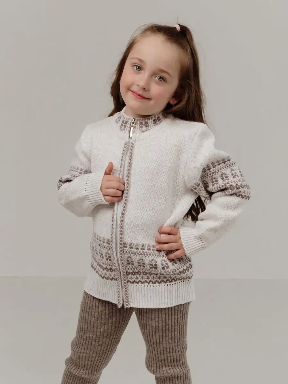 Кофта вязаная на молнии