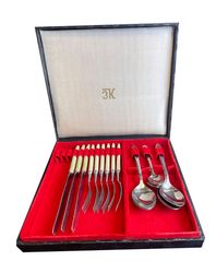 Столовые приборы