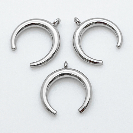 Подвеска Лунница, цвет серебро (родий), размер 15*17 мм, цена за 1 шт