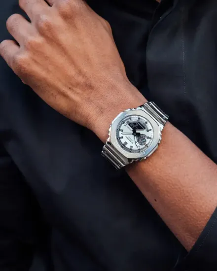 Наручные часы Casio G-Shock GM-2100YM-8ADR