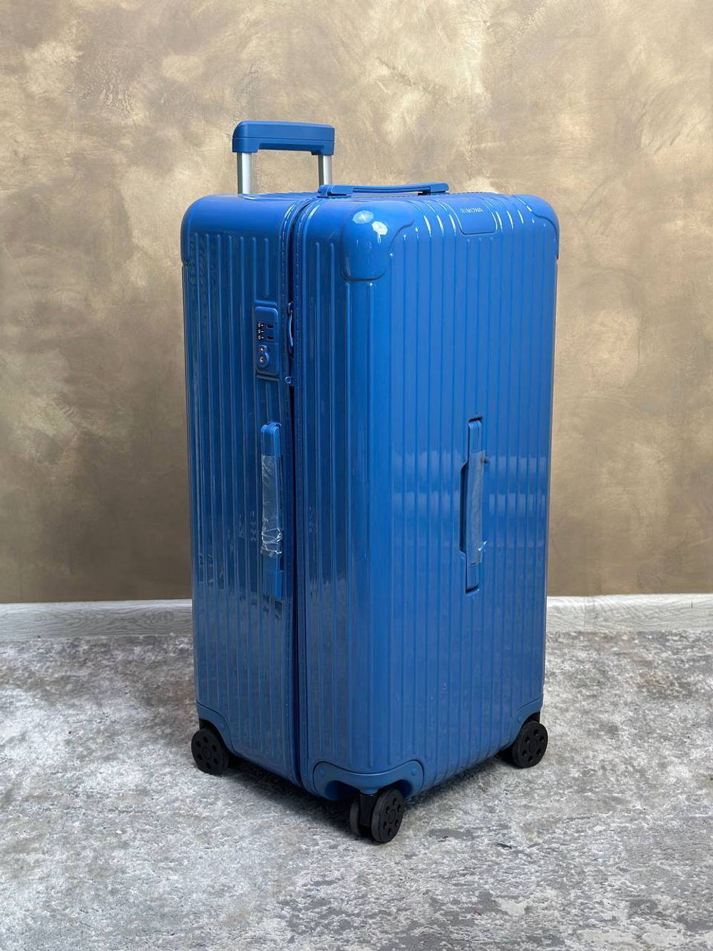 Чемодан Rimowa