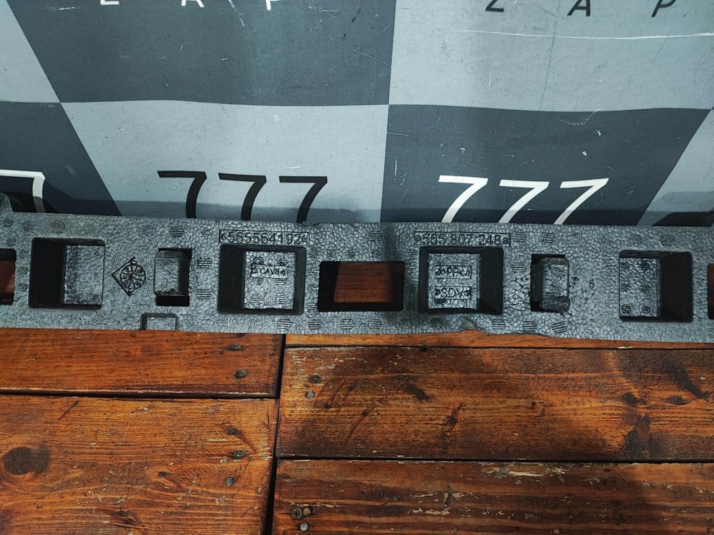 Абсорбер переднего бампера Skoda Kodiaq 16- Б/У Оригинал 565807248