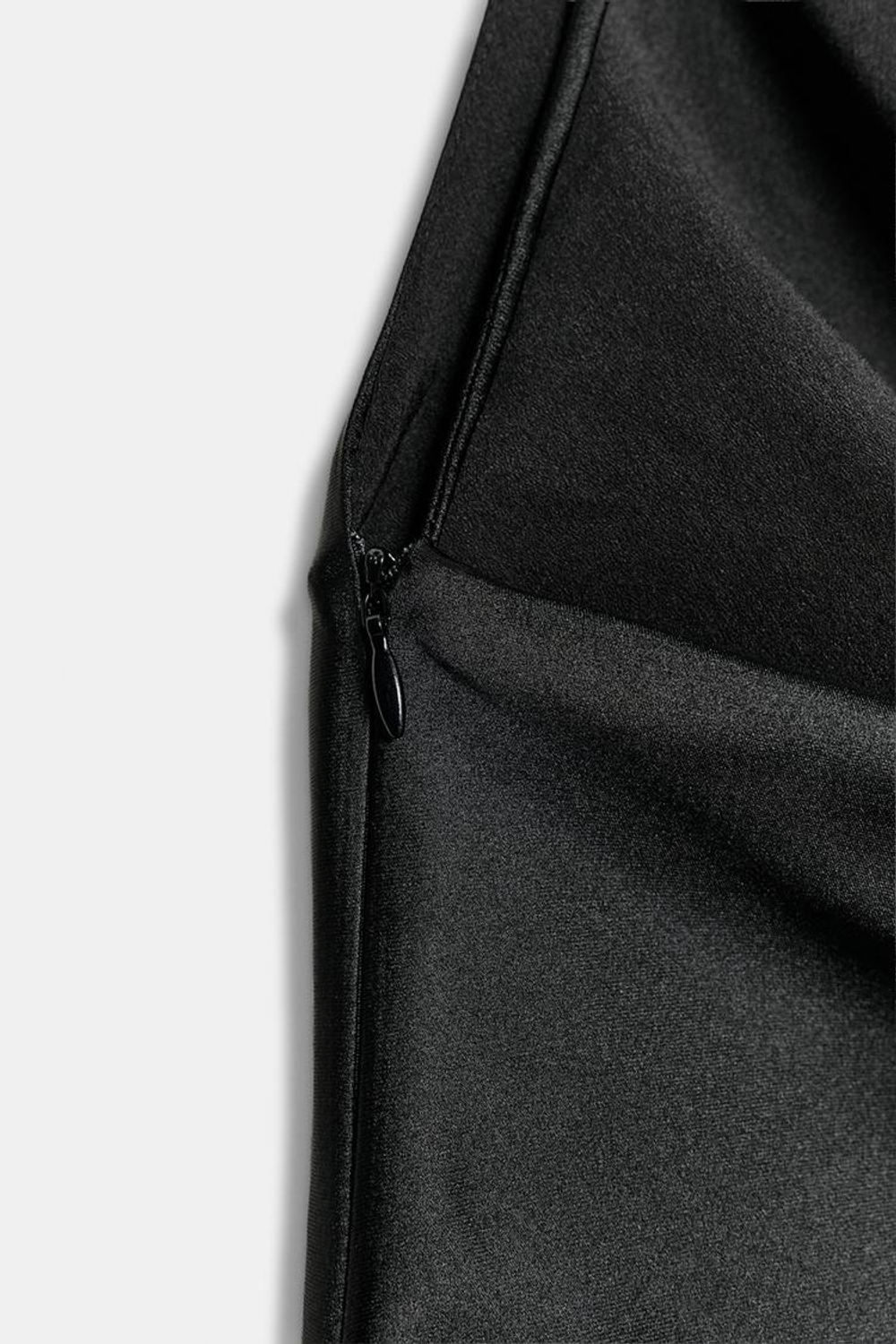 ZARA АТЛАСНОЕ ПЛАТЬЕ ХАЛТЕР, ЧЕРНЫЙ