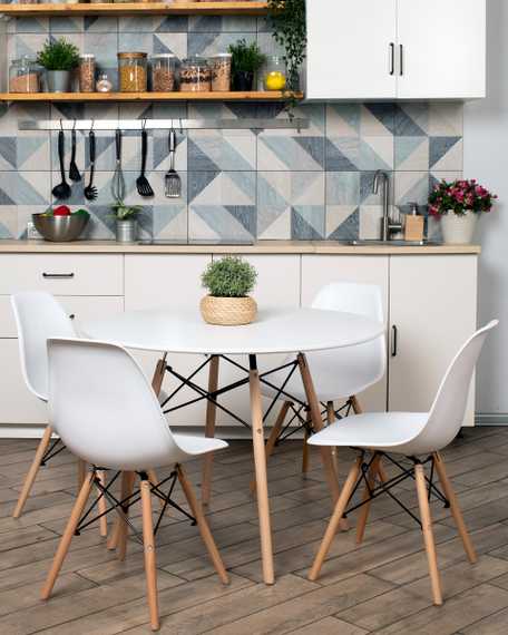 Eames Style DSW белый пластик, стальной каркас, натуральный массив бука