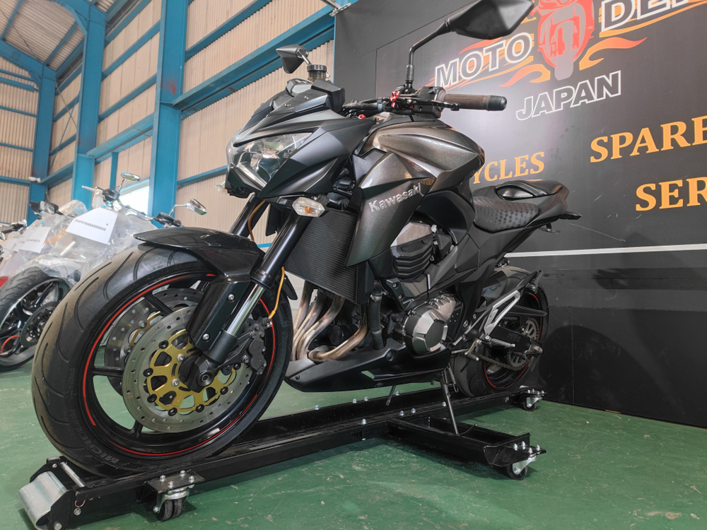 Kawasaki Z800 , 2013