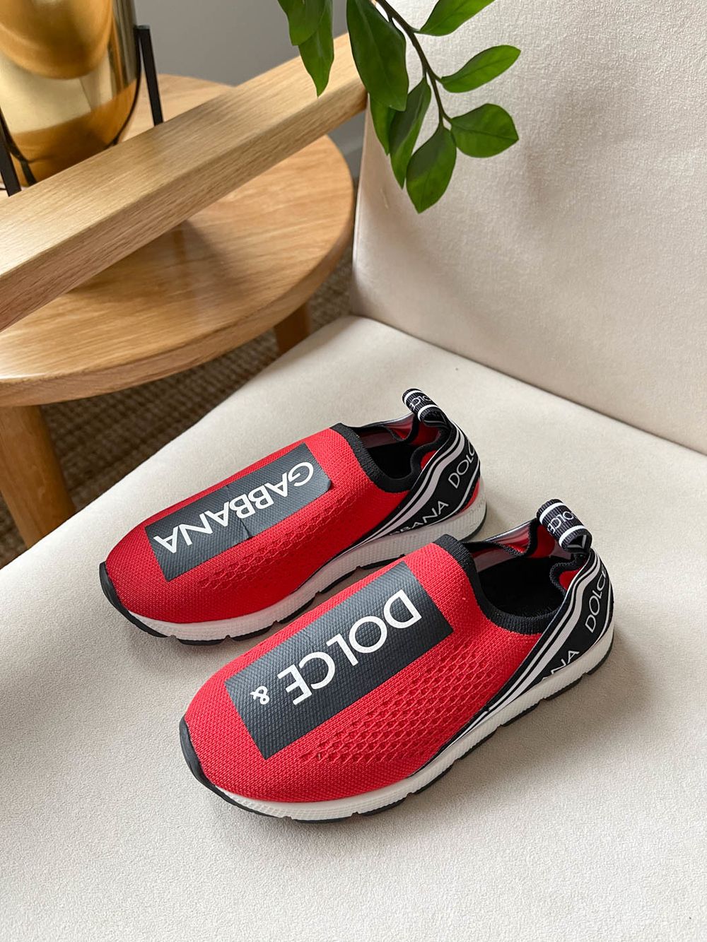 Новые кроссовки Dolce&Gabbana, 30