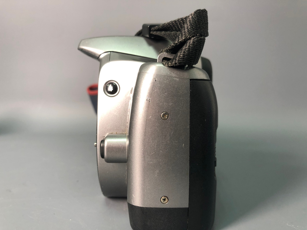 Canon EOS 3000V kit EF 28-90mm 4-5.6 II