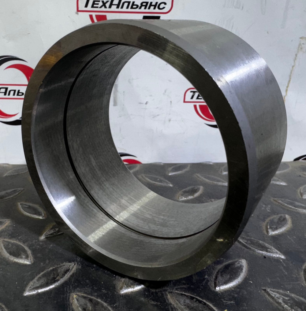 Втулка 424-46-11160