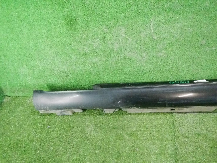 Накладка порога левая Mercedes C w205 (2014-2023)