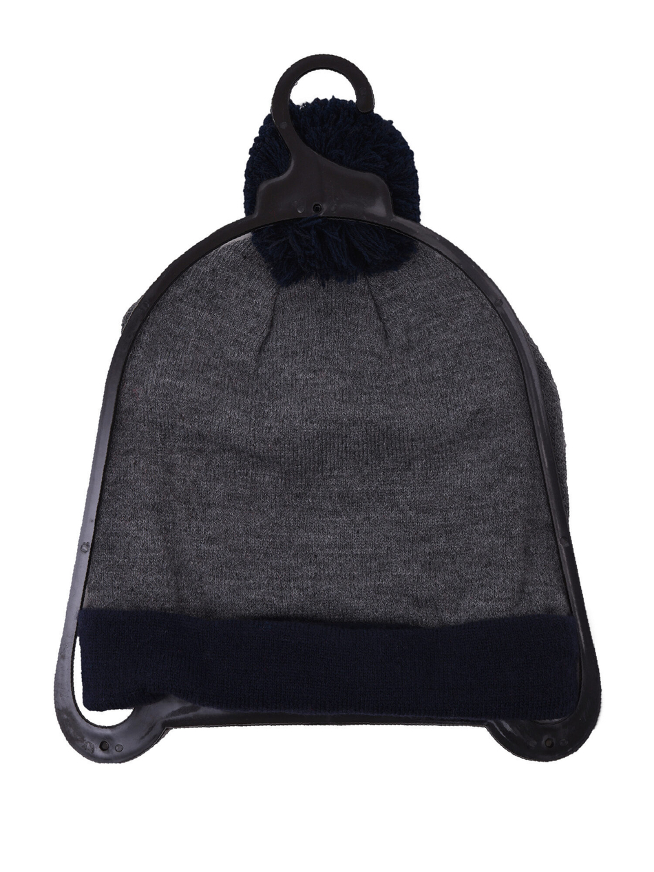 Шапка новогодняя со светодиодными лампочками.