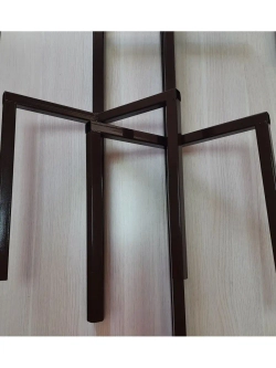 Шпалера для малины и винограда