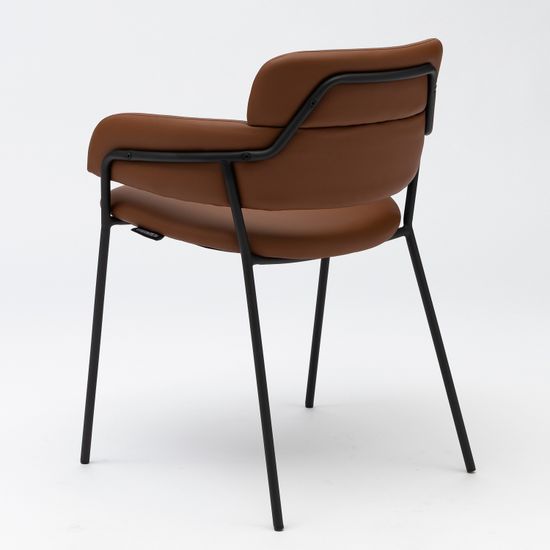 Стул Strike коричневая кожа с черными ножками