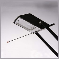 Настольная лампа офисная Artemide  A009210