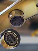 Смеситель для кухни с гибким изливом AltroBagno Flusso 050202 BG