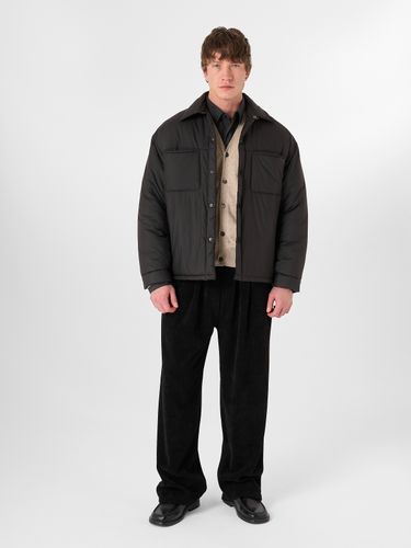 Черный пуховик-рубашка на кнопках