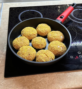 СКОВОРОДА GUSTA СО СЪЁМНОЙ РУЧКОЙ 28 СМ