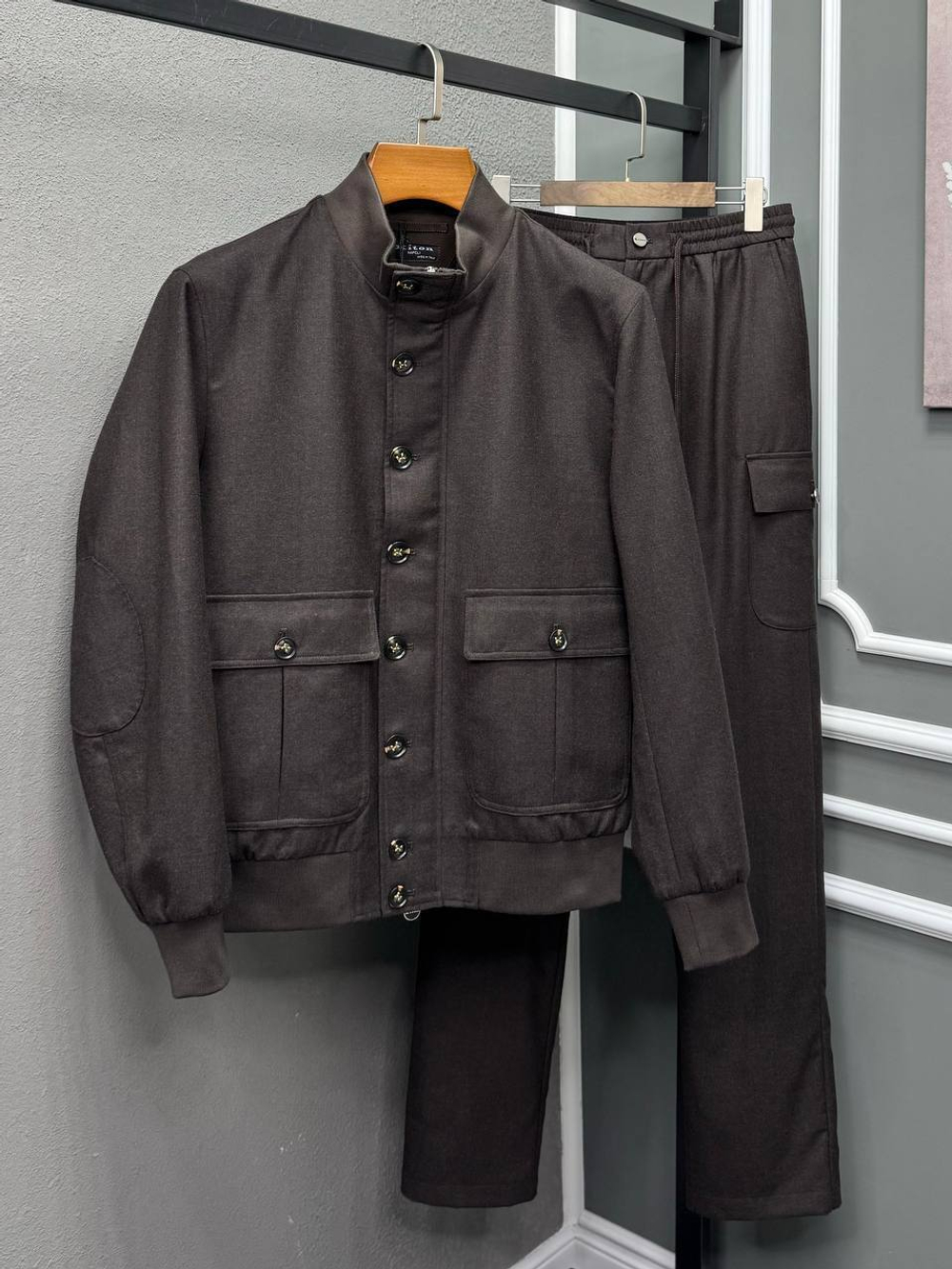 Прогулочный костюм Kiton